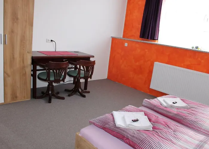 Gasthof-cafe-risano 招待所 3*